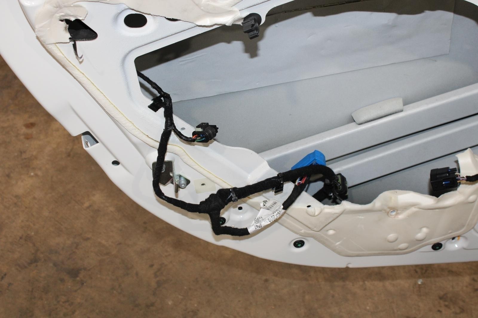 Maserati Quattroporte 2014-2021 Rear Left Door panel White