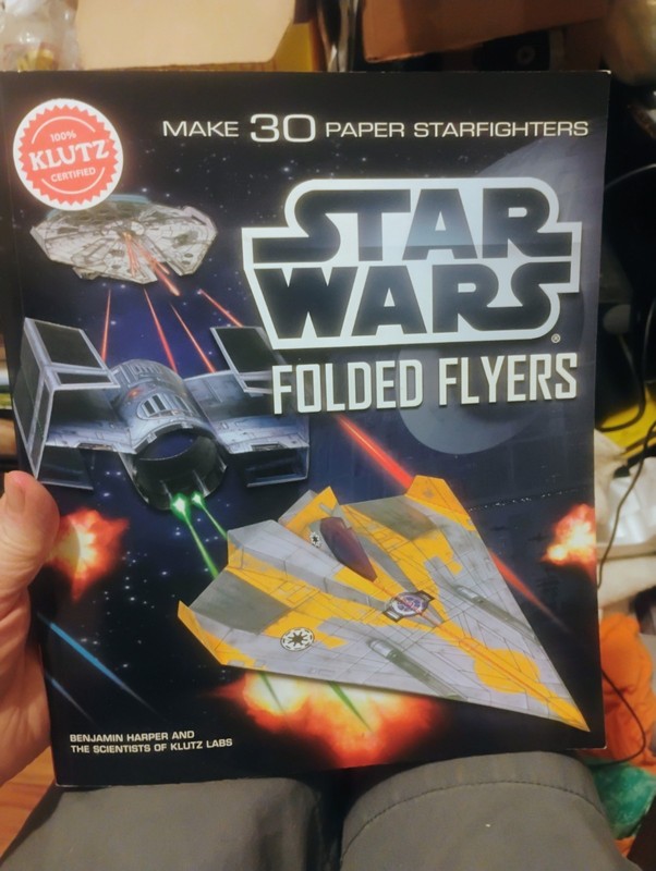Star Wars Folded Flyers Book Kit 100 Percent Certified Makes 30 Paper Starfighte