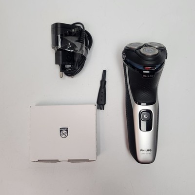 Philips Nass-/Trockenrasierer Series 3000 Akku Netzteil Silber S3143