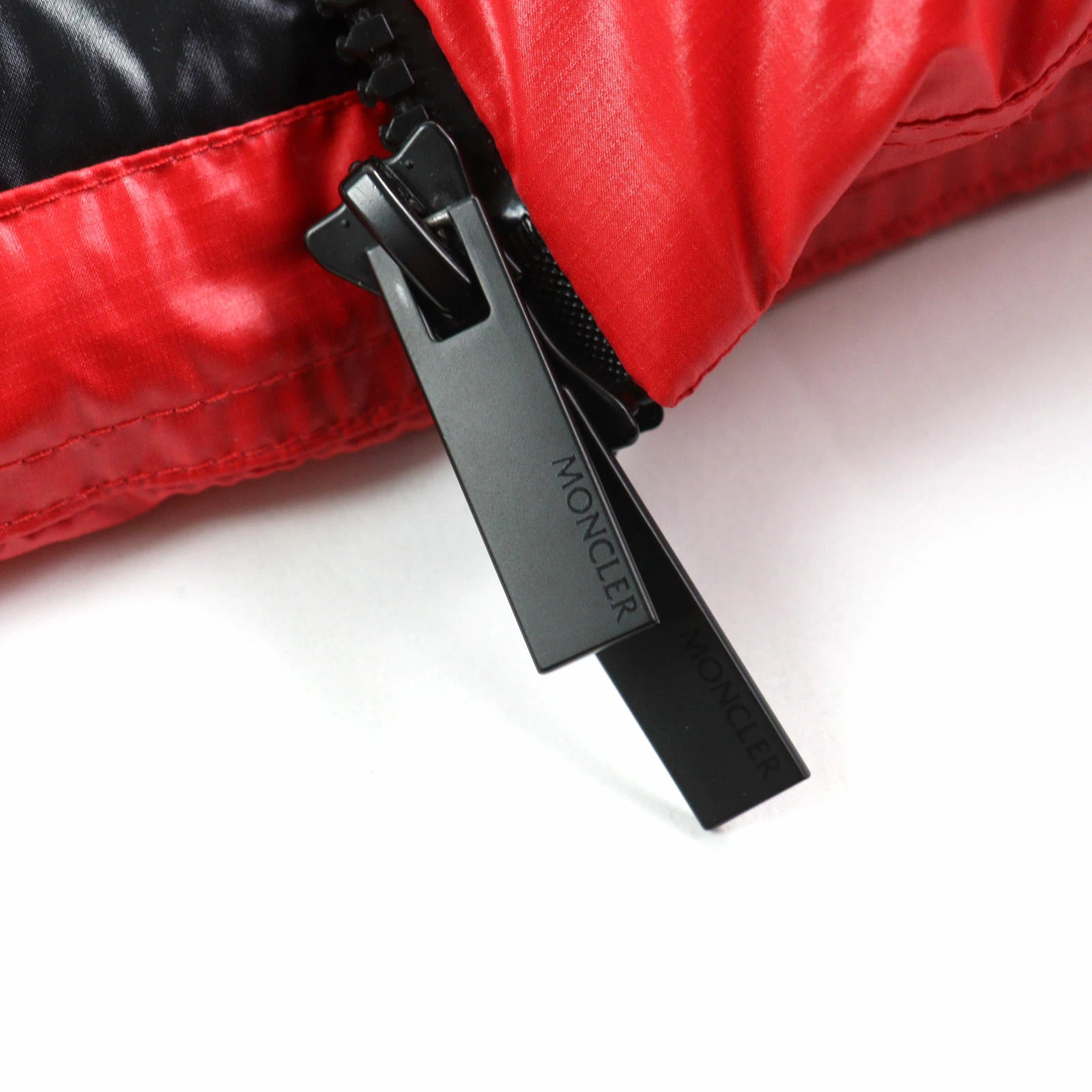 MONCLER Men's Hooded Down Jacket Zubair Giubbotto Double Zip Bicolor Red Black 2 thumbnail 5