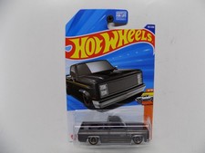 Hot Wheels - 2025 SERIES CAR - 2026 COLOR - '83 CHEVY SILVERADO