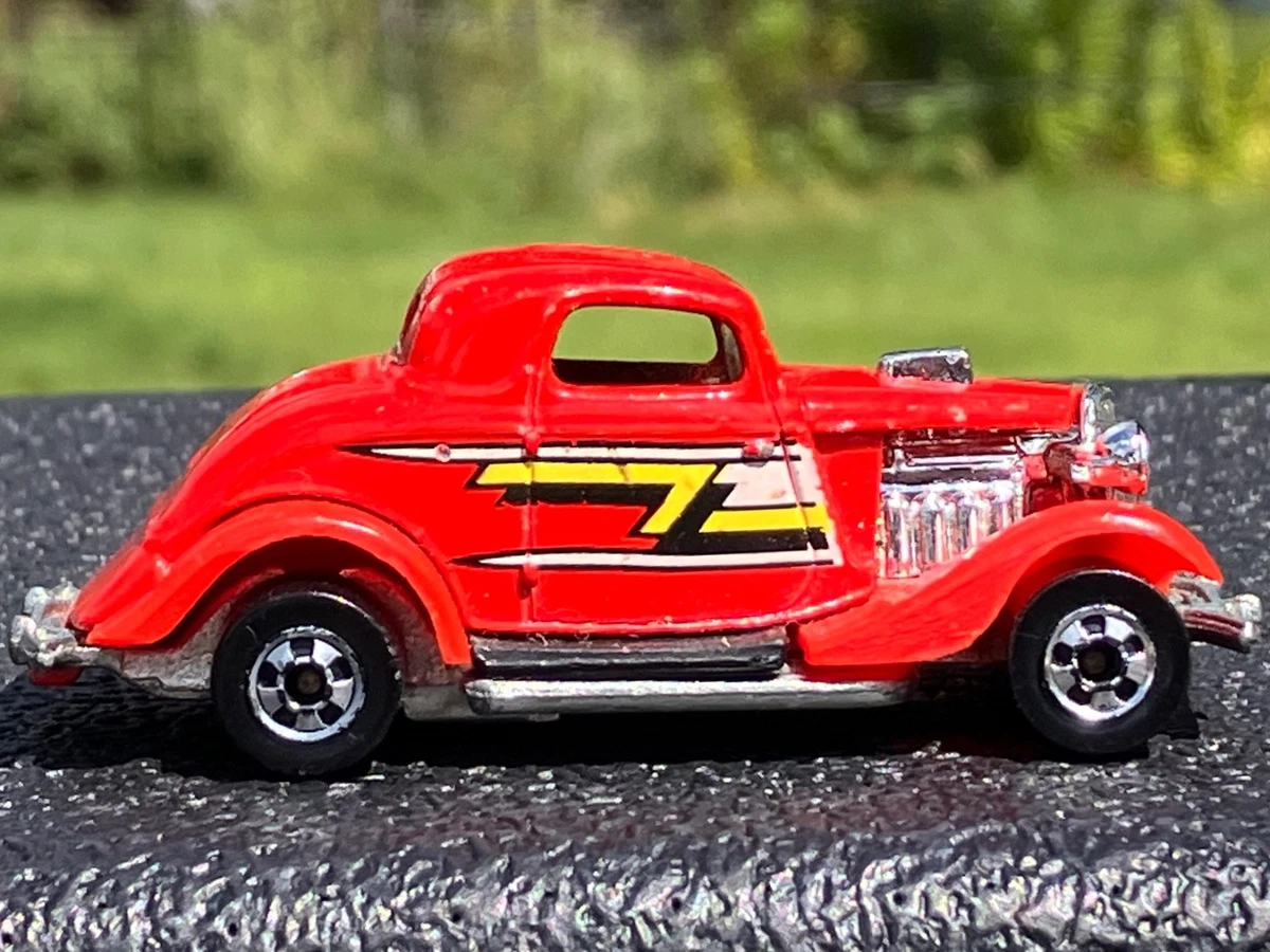 Hot Wheels Ford 1934 Vehicle Year Vintage Manufacture Diecast Cars