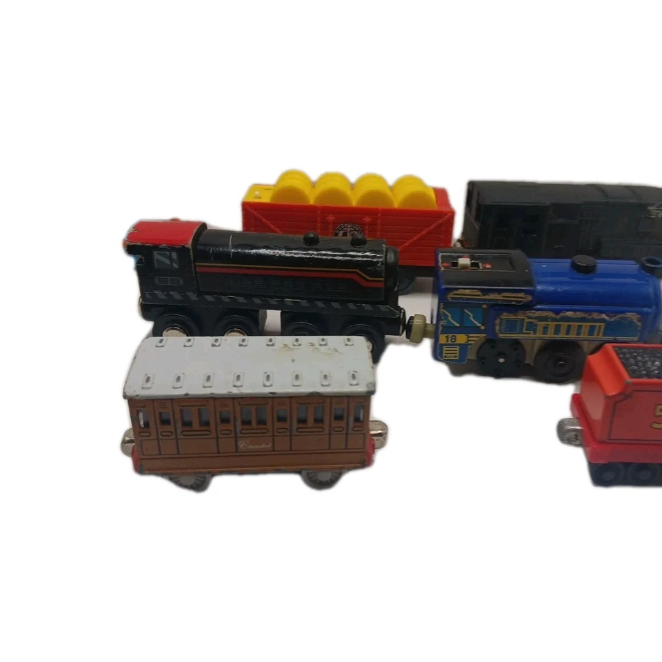 Train Lot Wood And Metal Thomas And More - Image 3 of 4