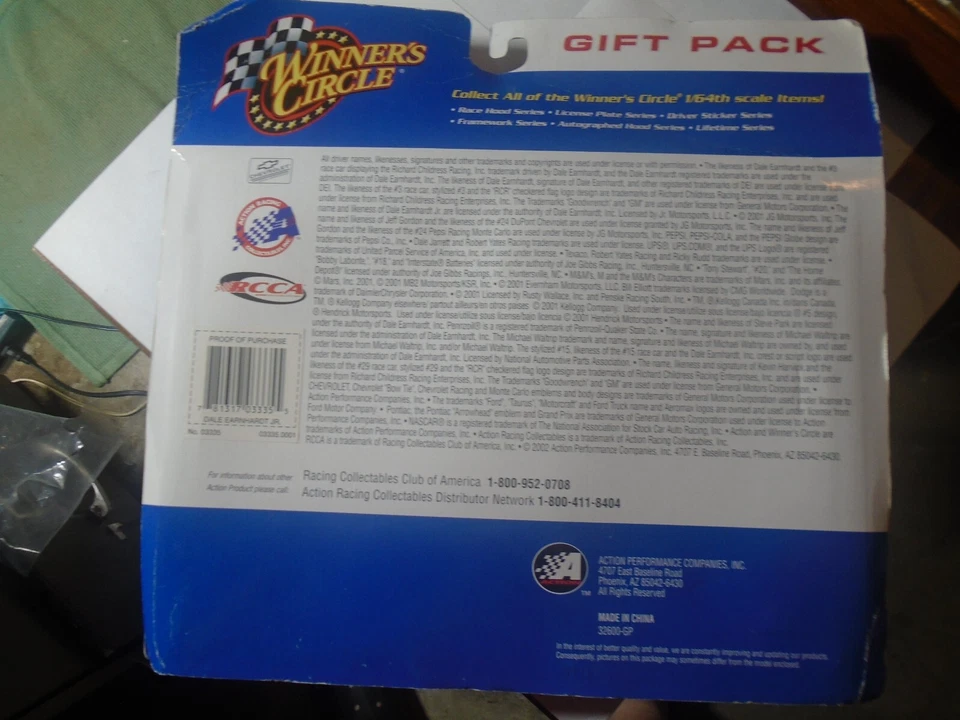 Winner's Circle Dale Earnhardt Jr, Include Cornice Arte & Tre 1/64 Scala Auto - Immagine 2 di 2