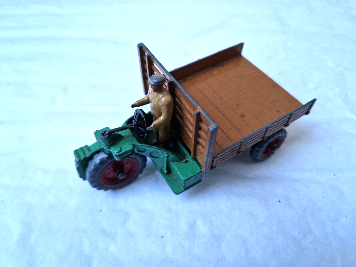 VINTAGE 1960'S DINKY TOYS 27G MOTOCART DIECAST FARM VEHICLE MODEL