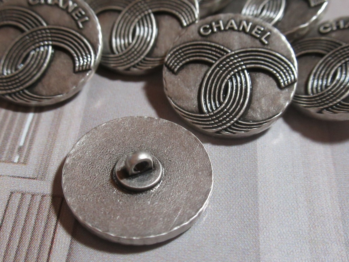 CHANEL 5 NICKEL SILVER TONE METAL BUTTONS CC LOGO 12 MM NEW