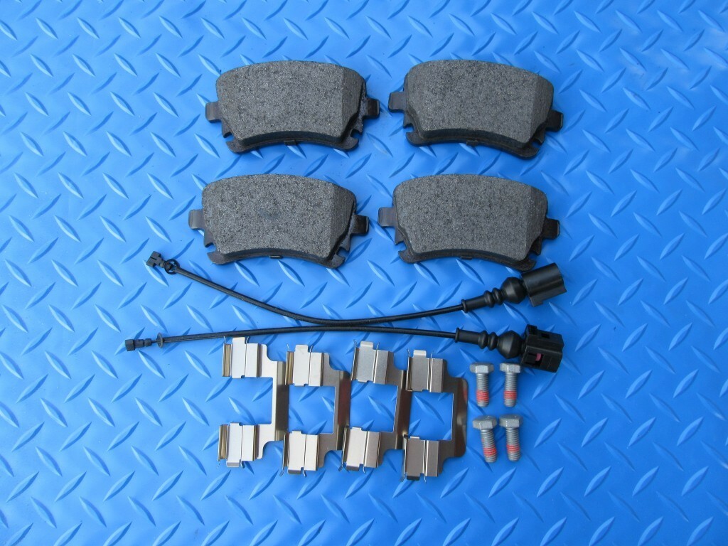 Bentley Continental GT GTC Flying Spur front rear brake pads LOW DUST #9126