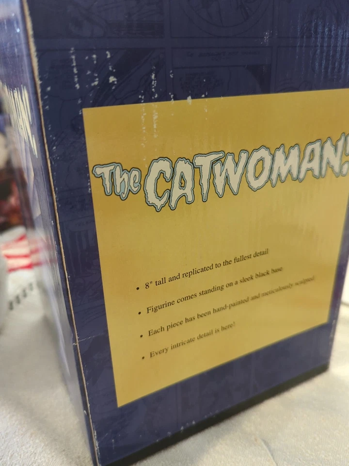 DC COMICS SERIE LA EDAD DE ORO CATWOMAN Foto 3 de 3