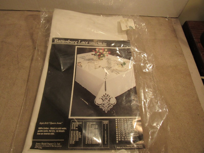 Vintage Tablecloth Battenburg lace 68" x 86" Oblong NOS