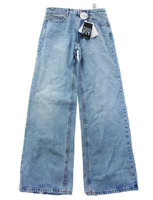 NWT / STRADIVARIUS Women's FULL LENGTH / STRAIGHT FIT #4891 Jeans - Size: 8 US