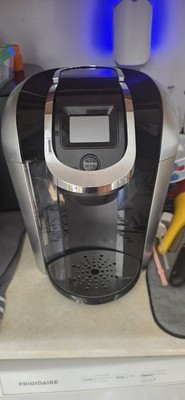 Keurig Hot 525C Plus Coffee Maker Single Serve 80 oz Reservoir Lots Of Extras