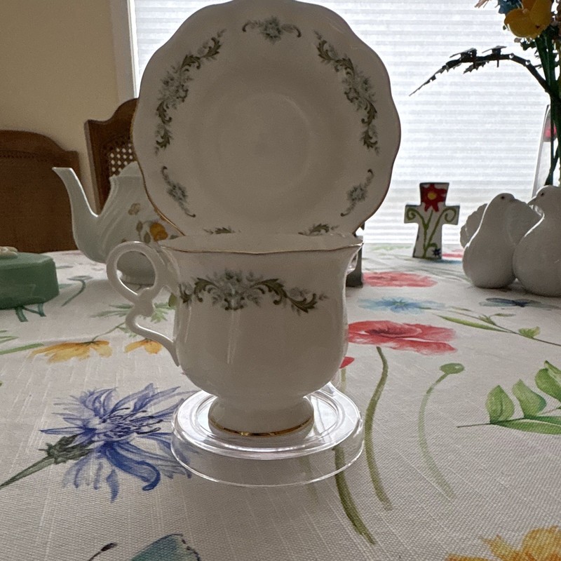 Royal Crown Bone China Tea Cup & Saucer Set, White Floral Gold Green, 1977