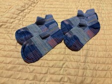 Bomba gripper socks 2 pairs size Med 