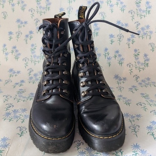 Dr. Martens Leona Heeled Boots US 7 Black Smooth Leather Lace Up Platform Lug - Imagen 3 de 8