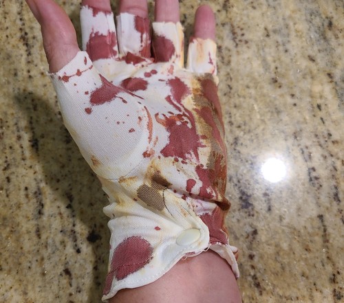 Fingerless White Fake Bloody Gloves Art Clown Zombie Costume Pennywise One Size - Picture 11 of 14