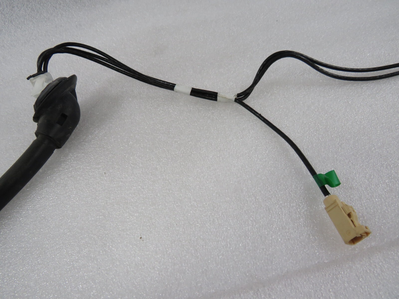 Maserati Granturismo, Antenna Wire Harness, Missing Plugs, Used, P/N 342466