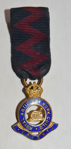 Post WW1 JR Gaunt Royal Artillery Work Guild medallion - Picture 5 of 5