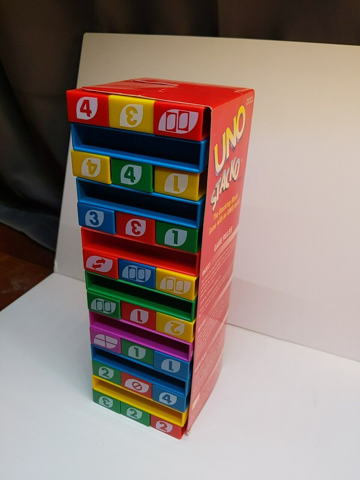 Toys Mania - Uno Stacko, uma versão ainda mais divertida desse