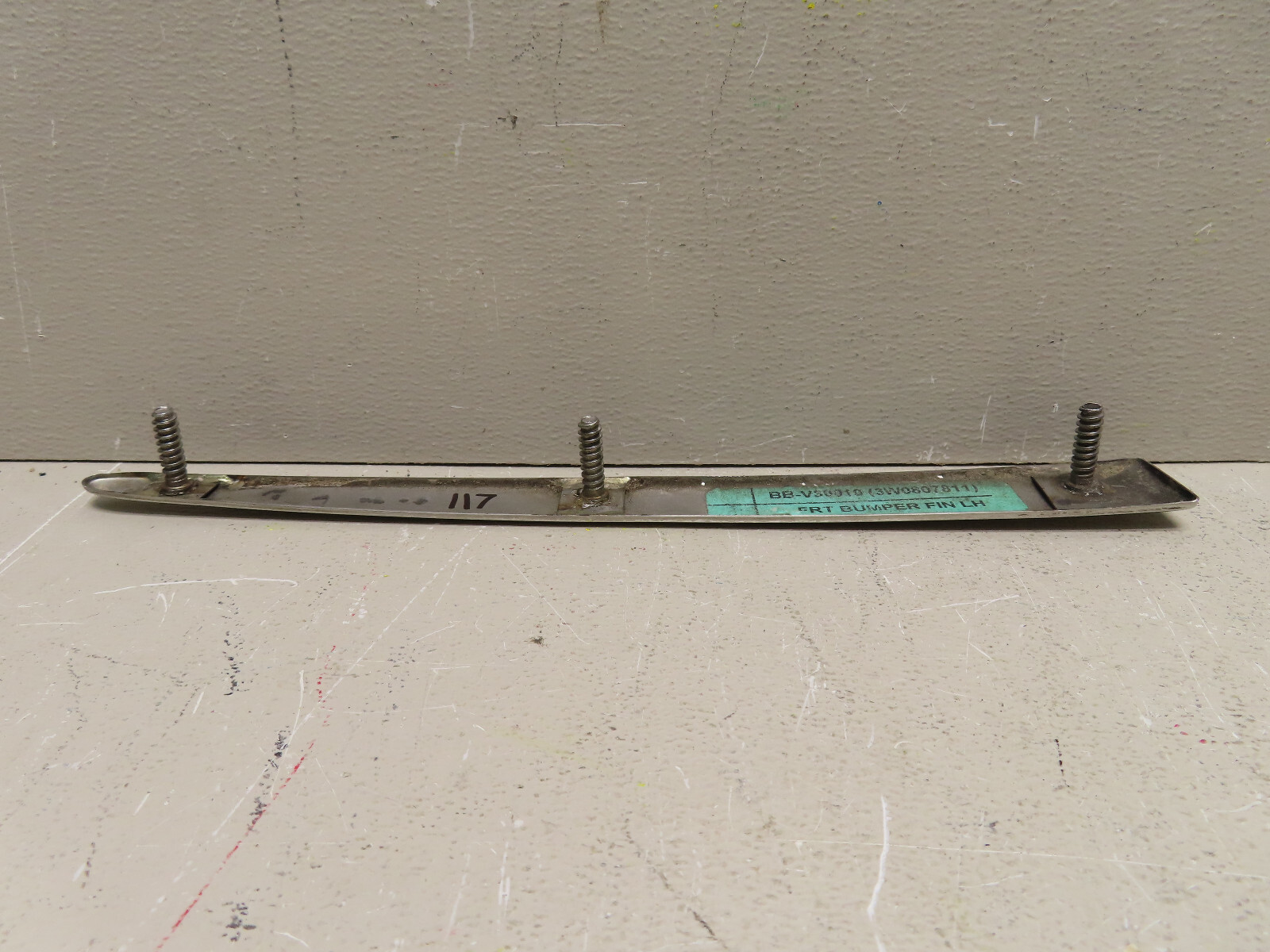 2004-2010 BENTLEY CONTINENTAL GT FRONT LEFT DRIVER SIDE BUMPER TRIM OEM
