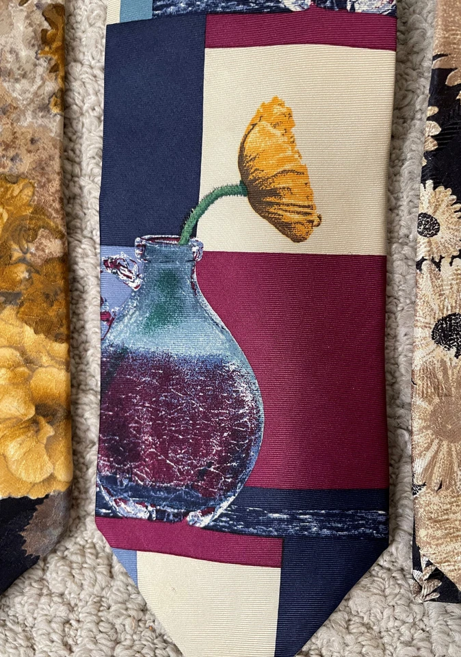 Lot of 4 Structure Ties Floral Red Yellow Black White Fruit Italian Fabric - Изображение 4 из 4