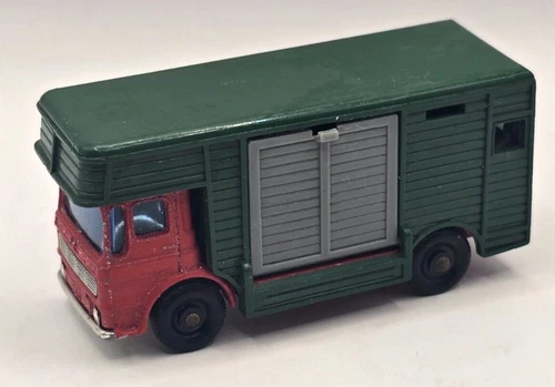 Lesney "Matchbox" Series Horse Box No 17 Made In England 1969