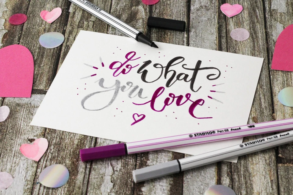 Premium-Filzstift mit Pinselspitze für variable Strichstärken - STABILO Pen ... - Bild 3 von 4