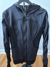 lululemon Women s Hooded Full-Zip Windbreaker Jacket Black Nylon Pockets 6