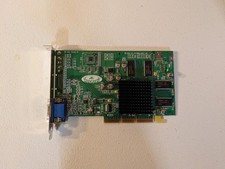 ATI Radeon 7000 Graphics 32 MB VGA AMD