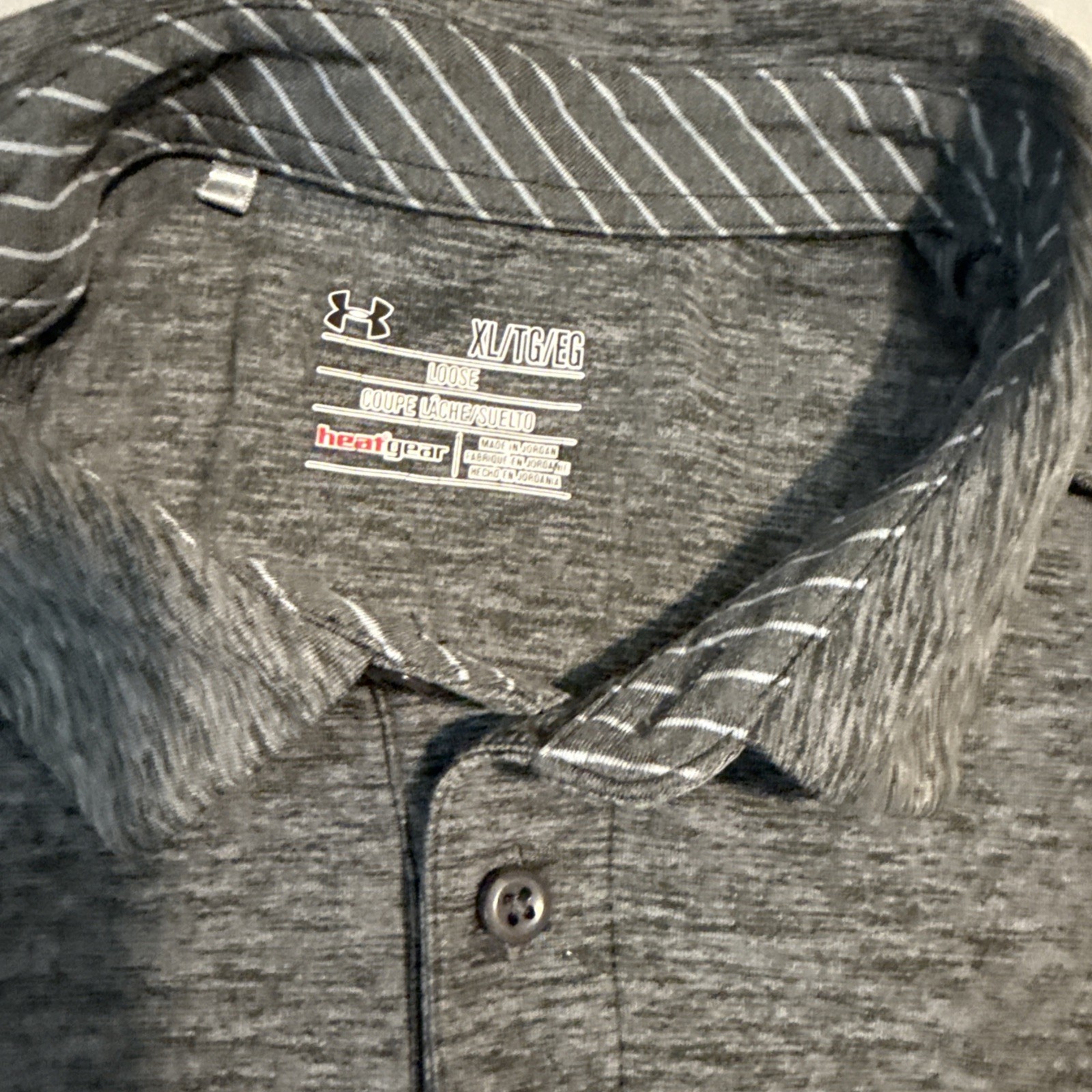 Under Armour Polo Shirt Men's XL Gray Heat Gear Short Sleeve Loose thumbnail 2