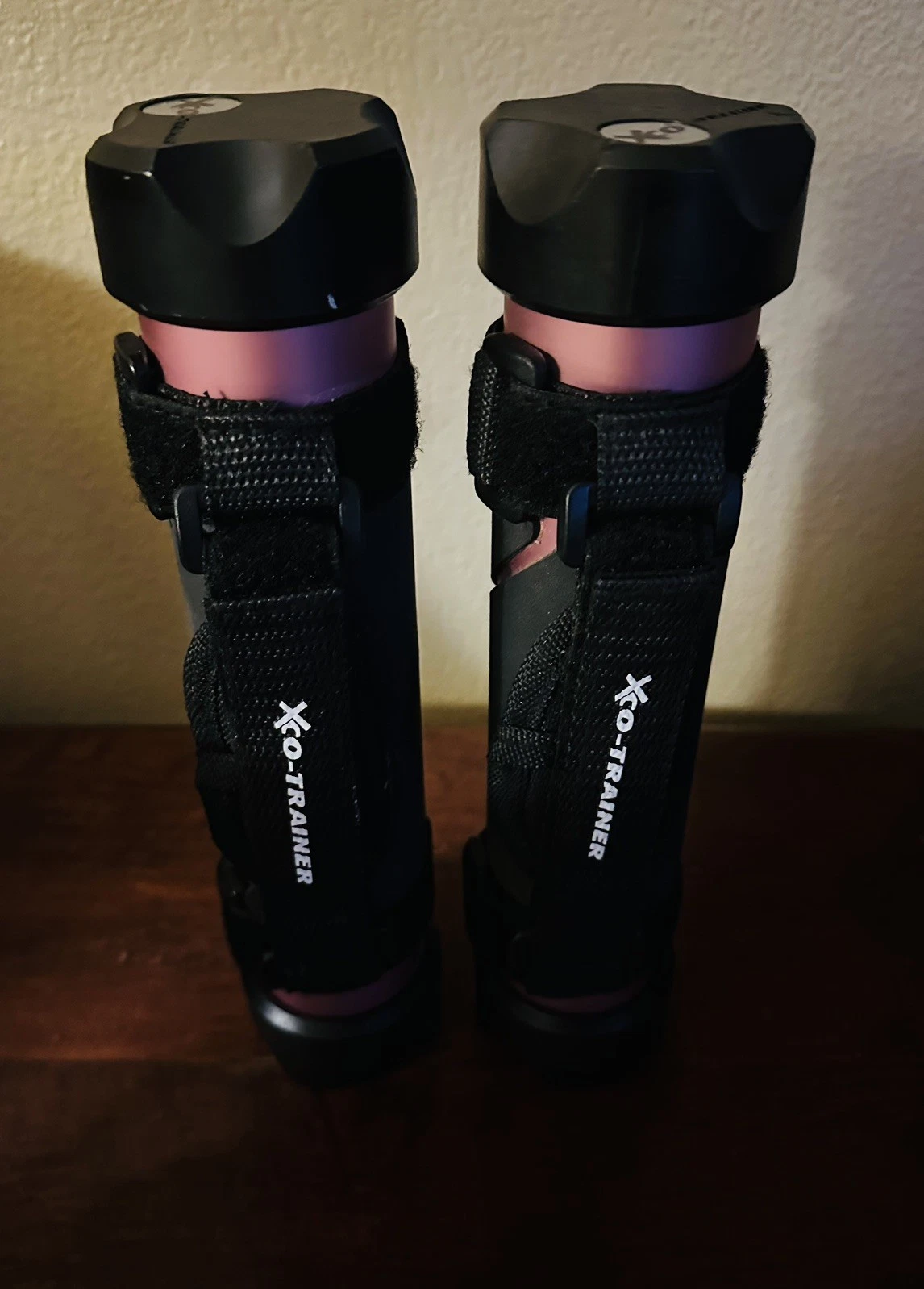 Pair 1 lb. XCO Trainers Shaker Weights Thermal Grip / Hand Straps Exercise