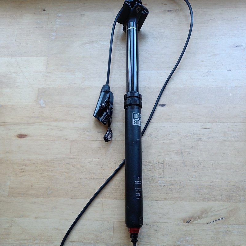 Rockshox reverb dropper seatpost 30.9 150mm Drop, some sag, needs service