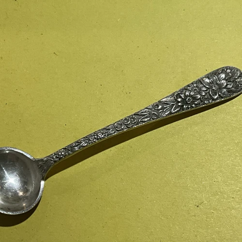 Sterling Silver 925 S KIRK & SON Repousse Master Salt Spoon 3 1/8" free SH