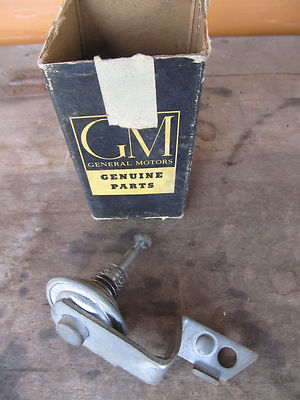 NOS 1959-1965 8 Cylinder GM CARBURETOR CHECK VALVE THROTTLE RETURN Dash Pot 4bl?