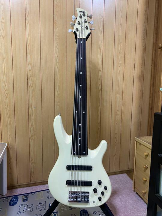 Electric Bass Guitar Yamaha Tetsuo Sakurai 6 String Fretless Electric Bass Guitar Yamaha Tetsuo Sakurai 6 String Fretless