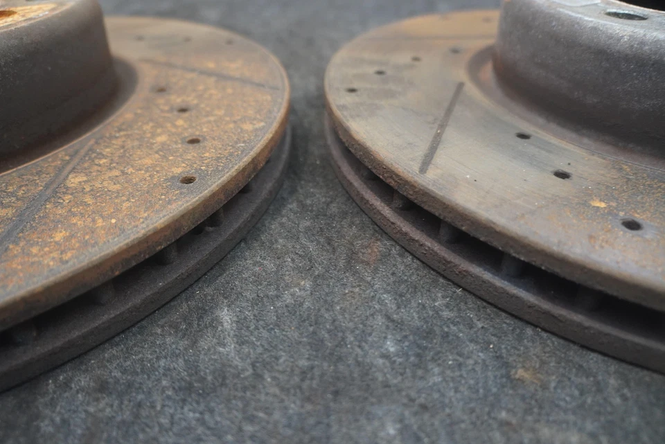 Juego 2 rotores de freno de disco delanteros izquierdo derecho perforados mercado de accesorios BMW 435i F32 2014 Foto 3 de 4