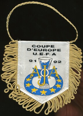 Fanion AJ Auxerre Vs Liverpool – 1/16 UEFA Cup 1991-92 – Très Bon état