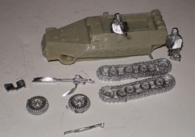 Britannia 20mm (1/72) German Sd Kfz 251/16 Flammpanzerwagen
