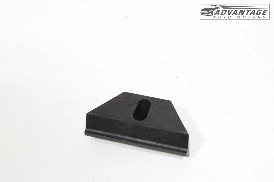 Chevrolet Blazer 1992-2024 soporte de batería soporte de retención OEM Foto 3 de 4