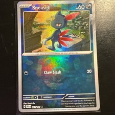 Sneasel (Master Ball Pattern) 061/131 Sv: Prismatic Evolutions Holo