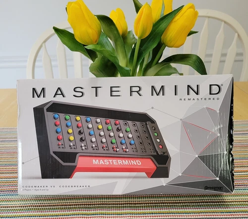 2018 MASTERMIND REMASTERED GAME - NEW- 2 Players Ages 8+