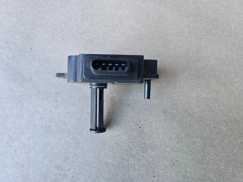 1991-1995 Lexus LS/SC400 GS/SC300 Toyota Supra MAF # 22204-42010 Air Flow Meter - Image 4 of 4