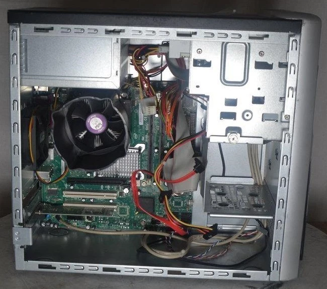 EMachines T5224 Tower Intel Pentium D 2.8GHz 2GB SEE NOTES - Image 3 of 4