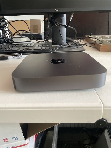 Excellent Condition Mac Mini 2018 i5 16gb RAM 256Gb Ssd W Cord - Afbeelding 5 van 6