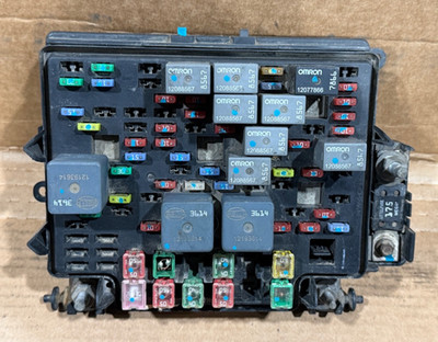 Engine Harness Junction Block 15177123 15266954
