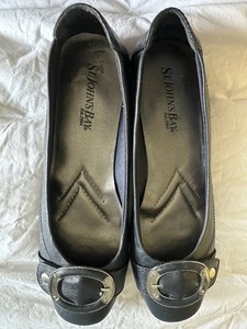 St Johns Bay Comfort Flats Black W/Silver Buckle Accent Size 8 1/2 Slightly Used