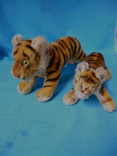 PAIR STEIFF BENGAL RUNNING TIGERS: PAIR LARGE 12" w/neck tag ID 8.5"