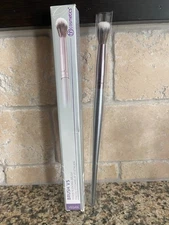 bh cosmetics Brush V5 Vegan Blending Brush new in box
