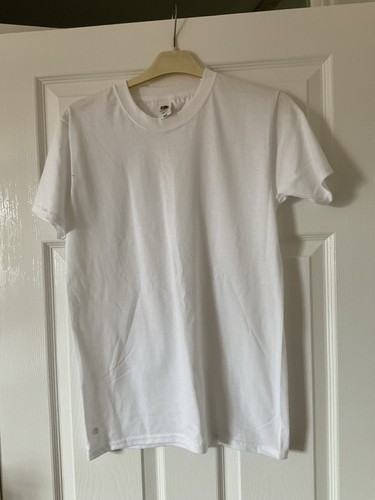 3 x Fruit of the Loom weiße Tshirts Gr. Small 100% Baumwolle.