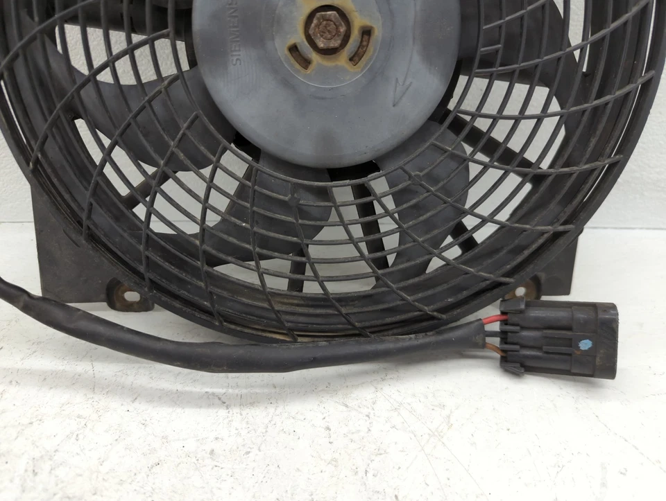 Conjunto de motor ventilador de refrigeración radiador eléctrico Saturn Ls 2000-2000 955517 Foto 2 de 4