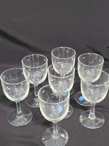SET DI SETTE (7) BICCHIERI STELLA SASAKI OWENS CALICI INCISI - Foto 9 di 10